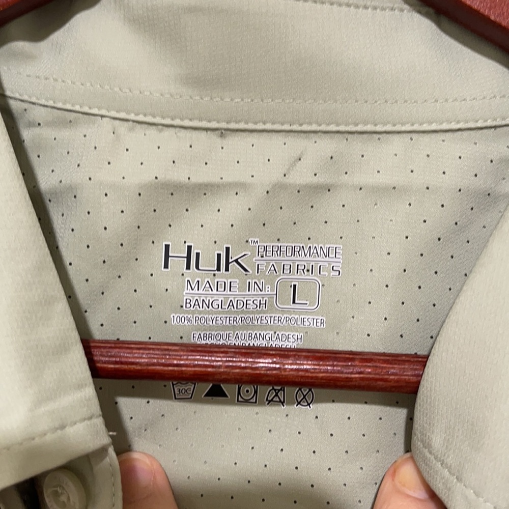 NWT Huk Fishing Performance Wear - Picture 2 of 6